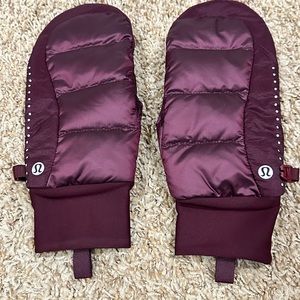 Lululemon Down For It All Mitten